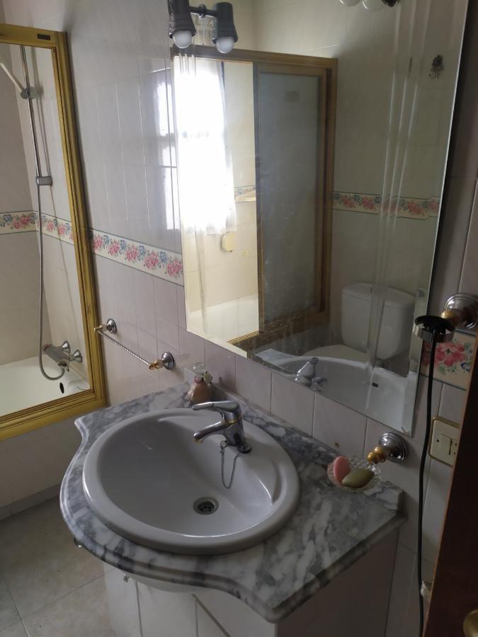 Habitacion Privada Triple Toledo Buitenkant foto