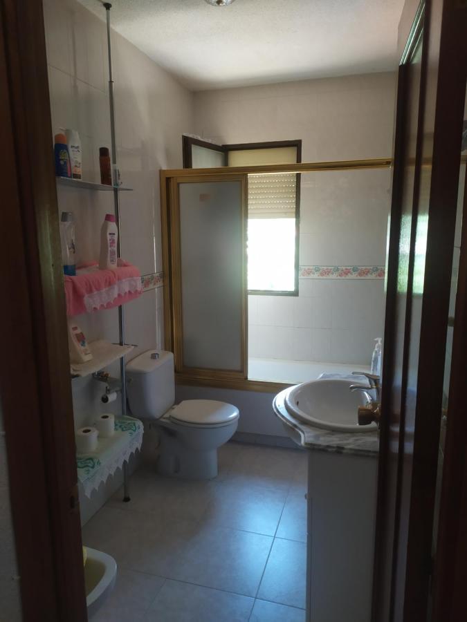 Habitacion Privada Triple Toledo Buitenkant foto