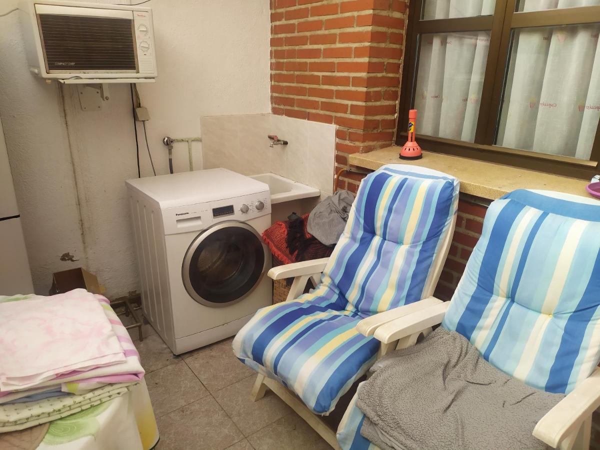 Habitacion Privada Triple Toledo Buitenkant foto