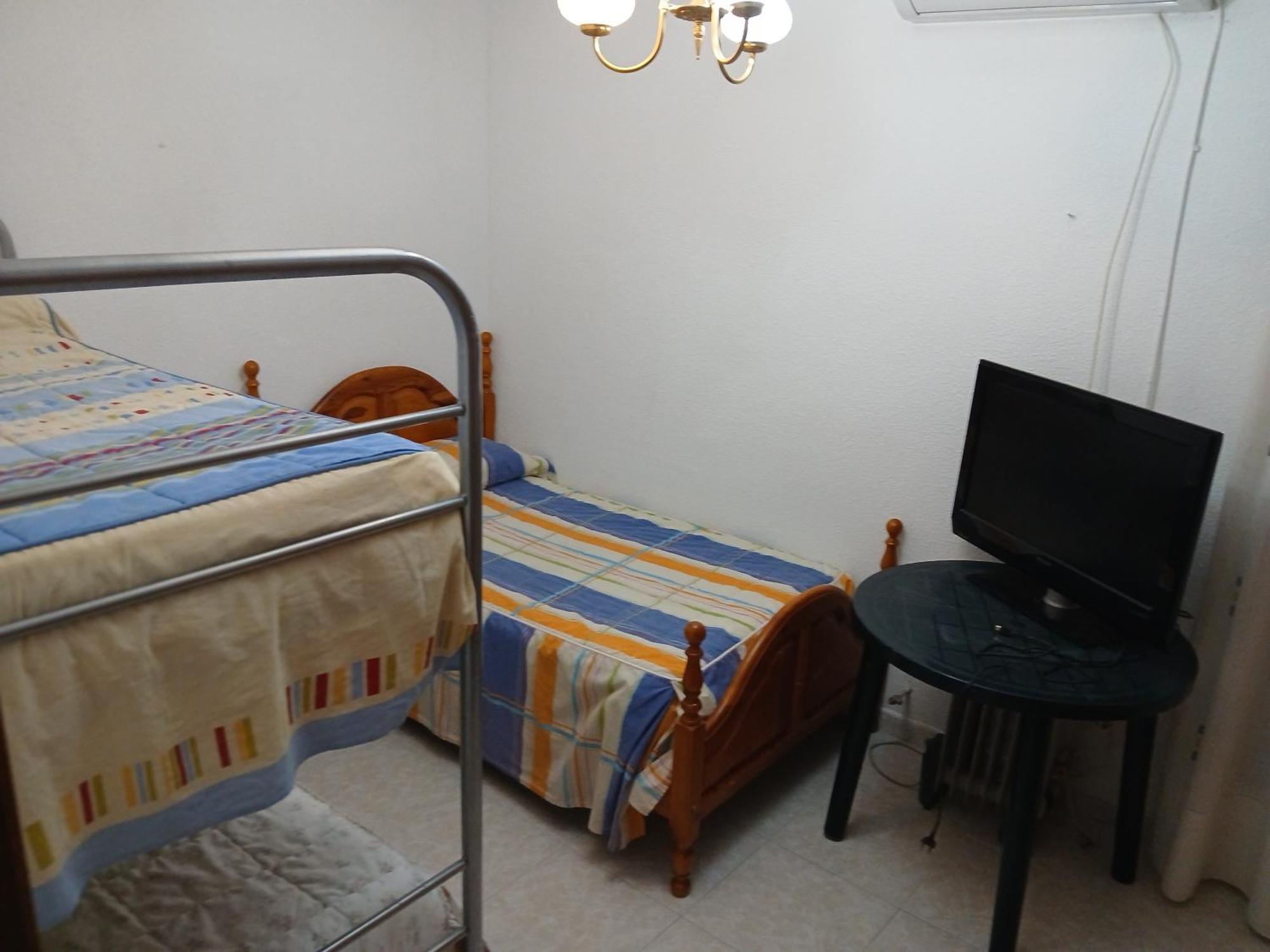 Habitacion Privada Triple Toledo Buitenkant foto
