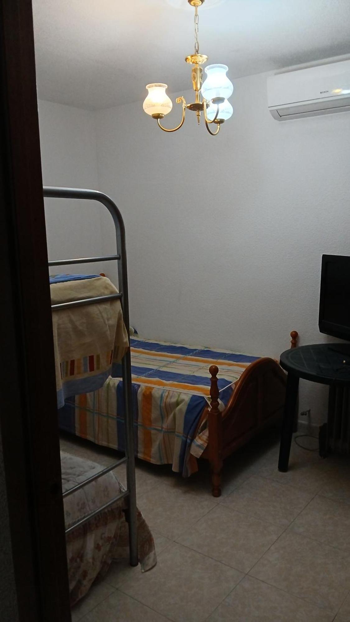 Habitacion Privada Triple Toledo Buitenkant foto