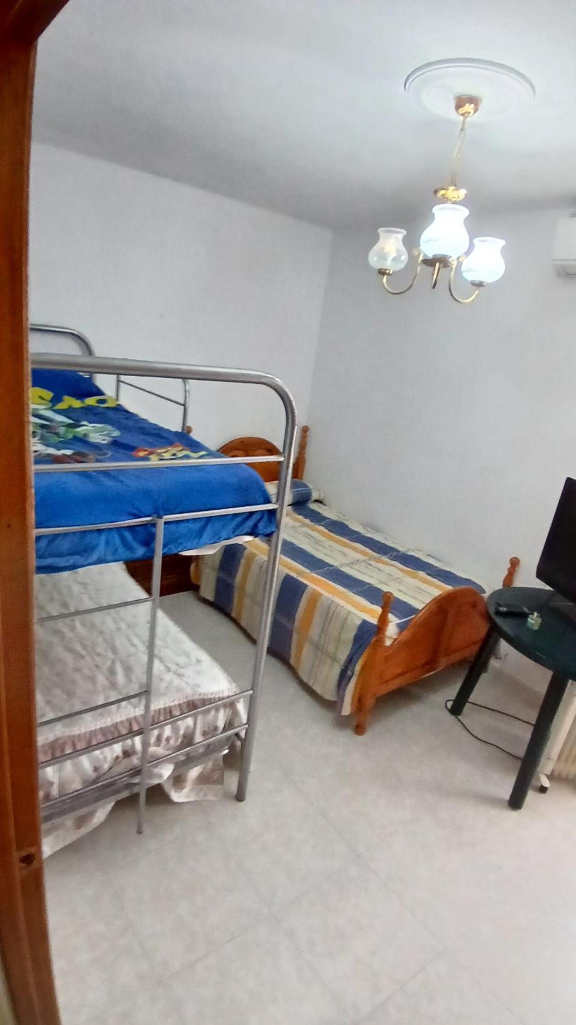 Habitacion Privada Triple Toledo Buitenkant foto