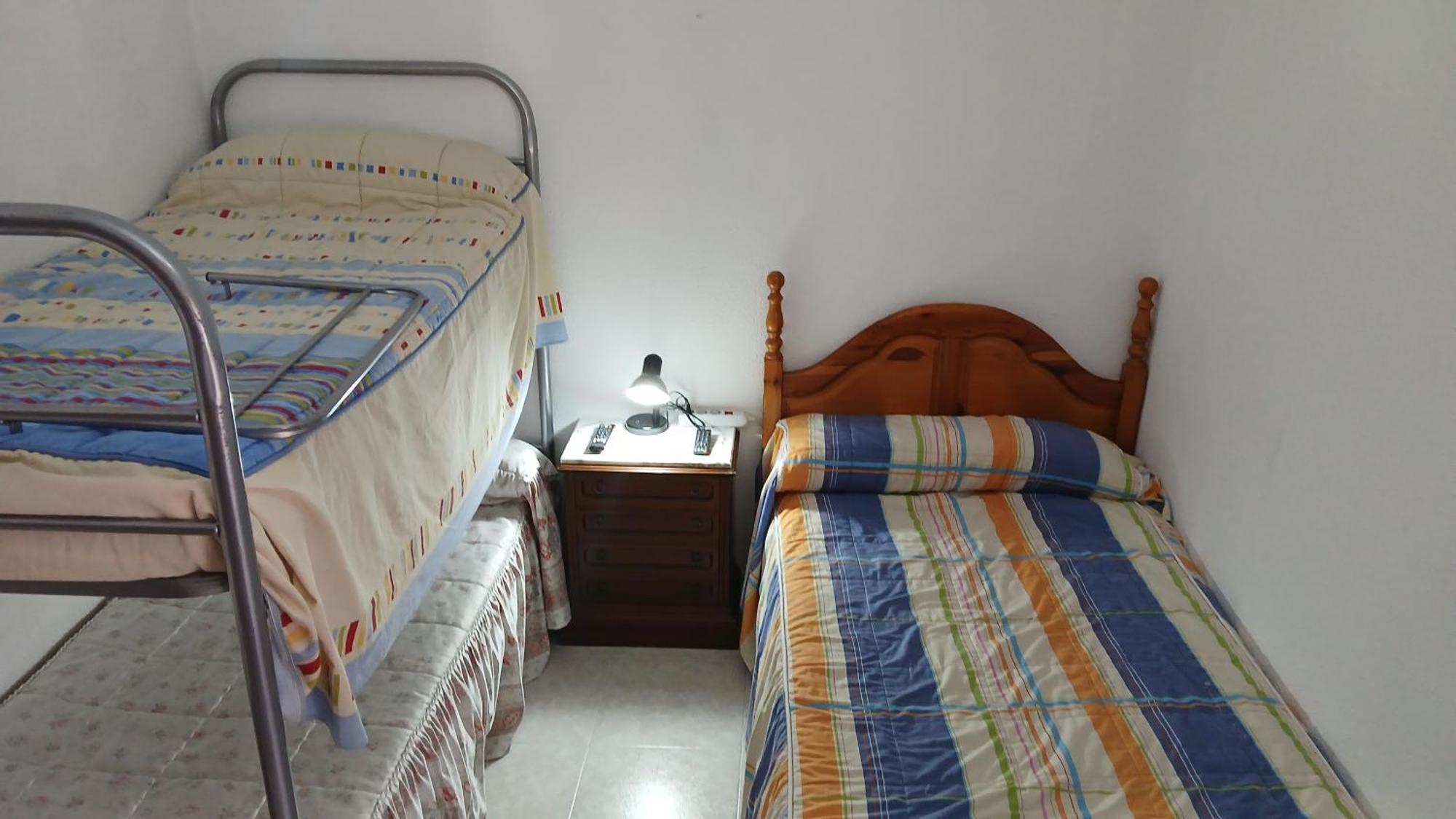 Habitacion Privada Triple Toledo Buitenkant foto